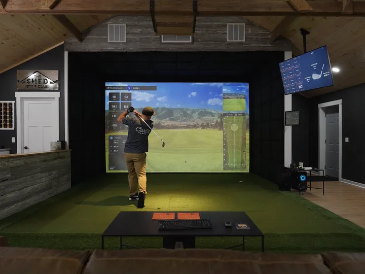 Finished Kansas City golf simulator room